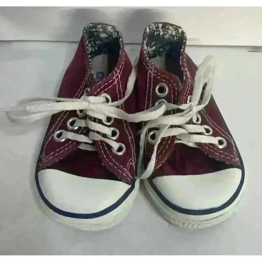 Converse infant shoes